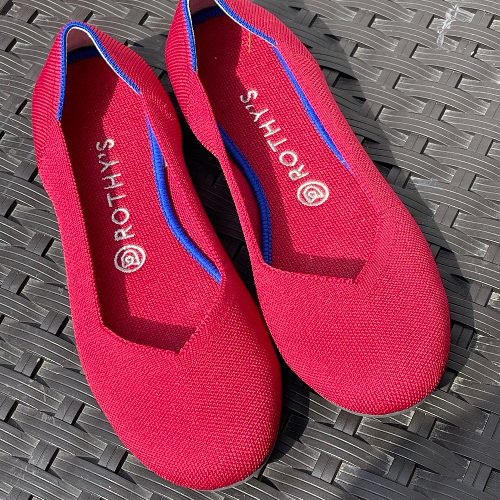 Rothy’s red knit flats size 8.5 holiday Christmas shoes